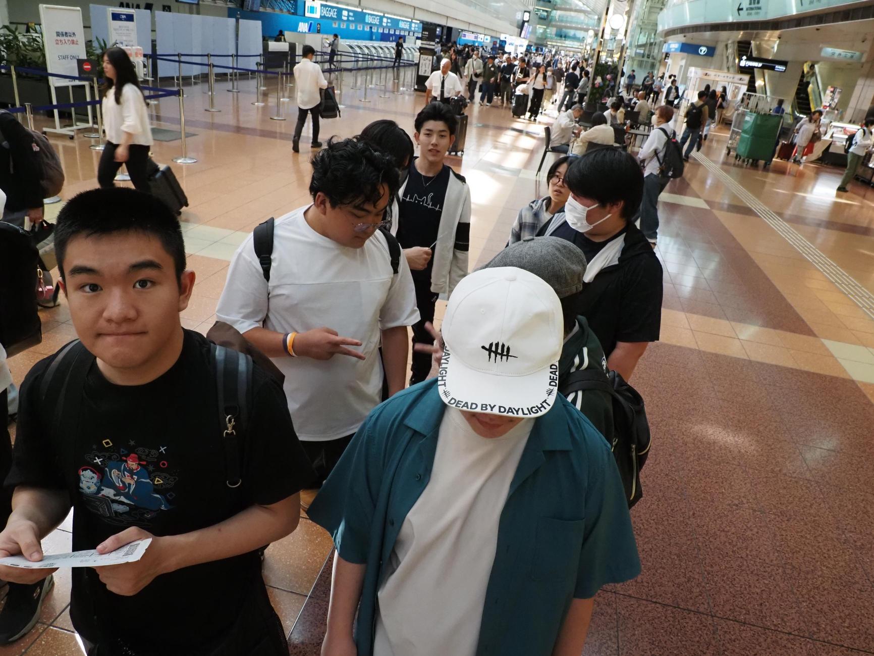 メディア (修学旅行飛行機①) (2)
